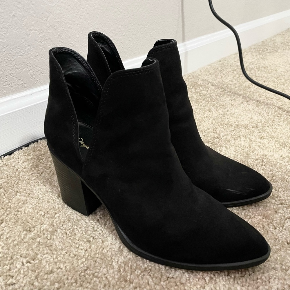 Black V Cut Booties - suede